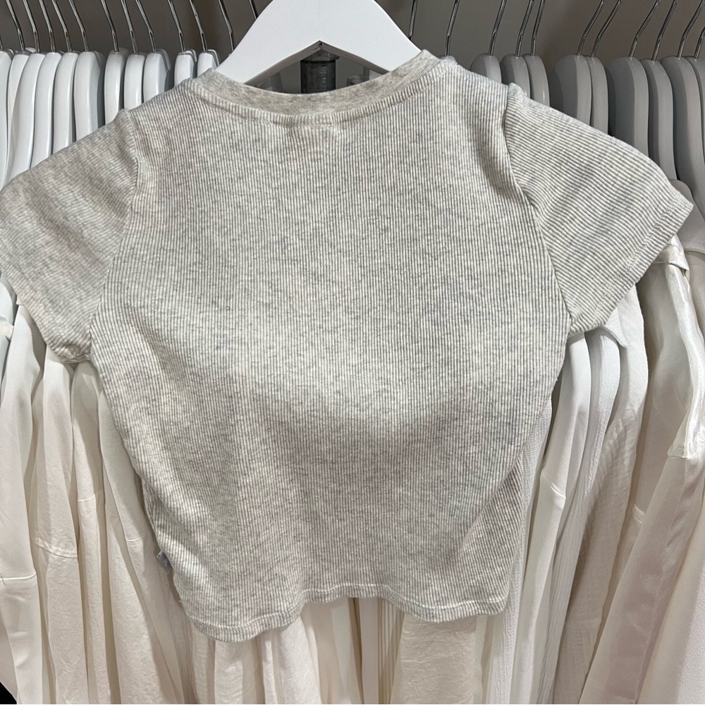 TNA Ribbed Crop Top - Picture 4 of 6